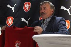 Nové dresy fotbalové reprezentace na Euro 2016: Antonín Panenka