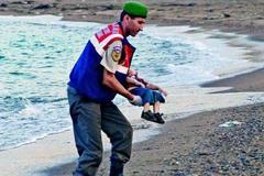 Kšeft s utrpením a bídou. Pašování migrantů a uprchlíků rodí nové milionáře