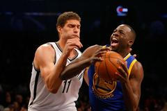 NBA: Golden State Warriors vs Brooklyn Nets (Brook Lopez, Draymond Green)