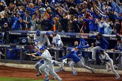 Radost baseballistů Kansas City po vítězství ve Světové sérii