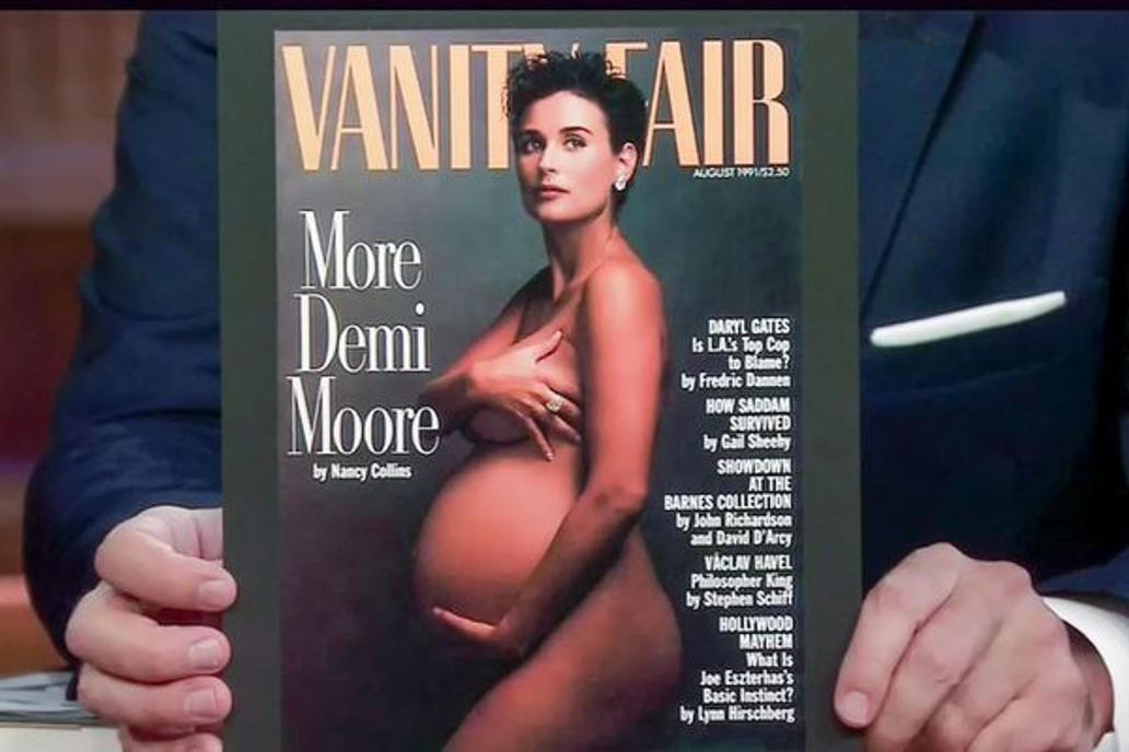Demi Moore jako těhotná na obálce časopisu Vanity Fair z 1991.