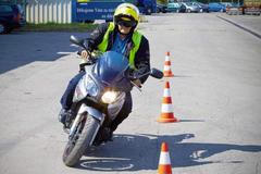 Motoškola 2016 - slalom na cvičišti