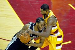 NBA: San Antonio Spurs vs. Cleveland Cavaliers (Kawhi Leonard, Tristan Thompson)