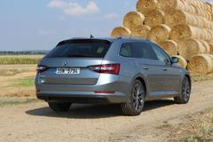 Škoda Superb Combi (2015 - zadní)