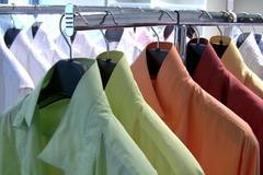 Správně a šetrně vyprat košili? Podívejte se