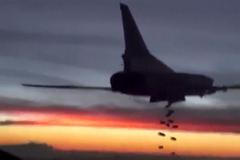 Ruský bombardér při náletu v Sýrii