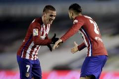 Griezmann a Carrasco slaví branku Atlética Madrid