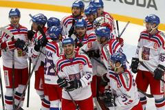 Tomáš Voráček a spol. slaví vítězství nad Švédy v Channel One Cupu 2015