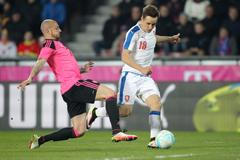 ČR-Skotsko: Josef Šural - Alan Hutton