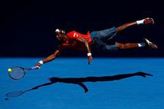 Fotky z Melbourne: Létající Monfils, nazlobená Strýcová a Stanův konec