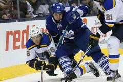 Roman Polák a Magnus Pääjärvi v NHL 2015-16