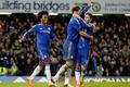 Willian, Ivanovič a Hazard slaví branku Chelsea v FA Cupu
