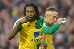 Dieumerci Mbokani (Norwich)