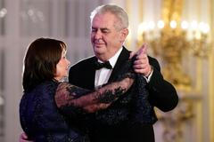 Miloš Zeman a Ivana Zemanová na reprezentačním plese