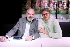 Zdeněk Svěrák a Jan Svěrák při křtu soundtracku k filmu Tři bratři