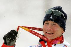 Lukáš Bauer se stříbrnou medailí z OH 2006 v Turíně