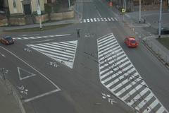 Opilý muž si hrál na regulovčíka dopravy