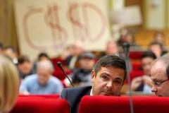 Jednání pražského zastupitelstva 10.9. 2015 plus protest před tím