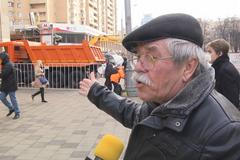 Moskva ničí pouliční stánky a kavárny a připravuje lidi o práci. Chce město zkrášlit