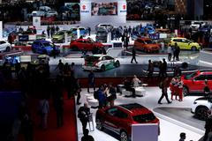 Autosalon Ženeva - haly