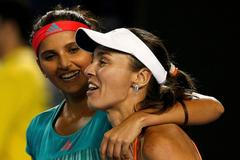 Finále čtyřhry Australian Open 2016 (Mirzaová, Hingisová)