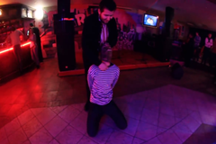 Záznam ze silvestrovské zábavy v Kyjevě.