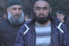 Tádžičtí muži si stěžují, že jsou pod výhrůžkami nuceni stříhat si svůj vous