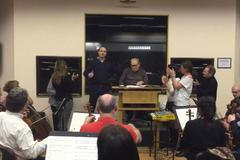 Italský skladatel Ennio Morricone se v Praze dozvídá o nominaci na Oscara