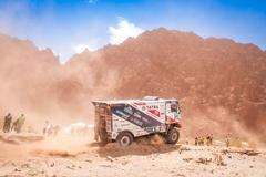 9. etapa Dakaru ve znamení horka a písku