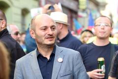 Zastánci a odpůrci na Václavském náměstí