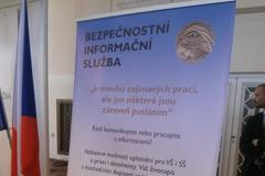 Stánek BIS na veletrhu práce