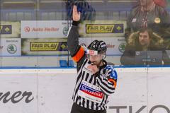 Video: Hokejista Rapáč simuluje