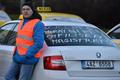 Hrstková: Stávka na magistrále taxikářům sympatie nepřidá. Ale ani magistrátu