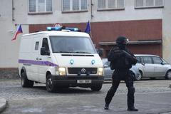 Fajádův odjezd z vazby