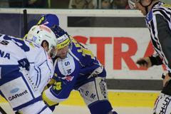 TELH, Kometa-Zlín: Hynek Zohorna (20) - Petr Leška (19)