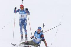 Šlesingra před cílem sprintu málem smetl padající Němec