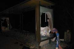 Poničená zastávka