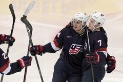 MS juniorů v hokeji, USA - Švédsko (Auston Matthews and Matthew Tkachuk)