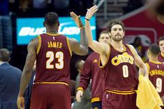 NBA: Oklahoma City Thunder vs. Cleveland Cavaliers: Lebron James, Kevin Love