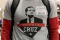 Stoupenec Teda Cruze na mítinku v Iowě.