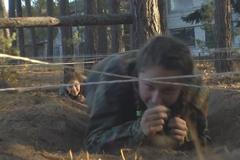 Ultrapravicoví nacionalisté otevřeli výcvikový tábor pro děti Ukrajinců. Učí je i svou ideologii