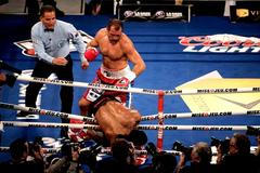 Sergej Kovaljov ponižuje Adonise Stevensona