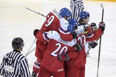 Jiří Smejkal se spoluhráči na MSJ 2015-16