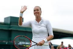 Petra Kvitová slaví výhru v 1. kole Wimldonu nad Rumunkou Cirsteaovou