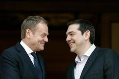 Donald Tusk na návštěvě Řecka s premiérem Alexisem Tsiprasem.