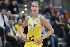 Euroliga, USK Praha–Schio: Kateřina Elhotová