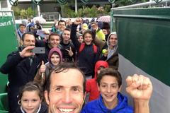 Radek Štěpánek a jeho selfie po utkání kvalifikace French Open