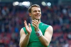 Manuel Neuer v bundeslize 2015-16
