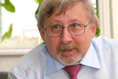 Proč budeme opět měnit televize? Šéf komise odpovídá