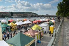 Festival minipivovarů na náplavce